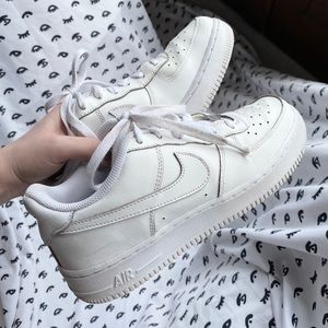 AIR FORCE 1S 🤩